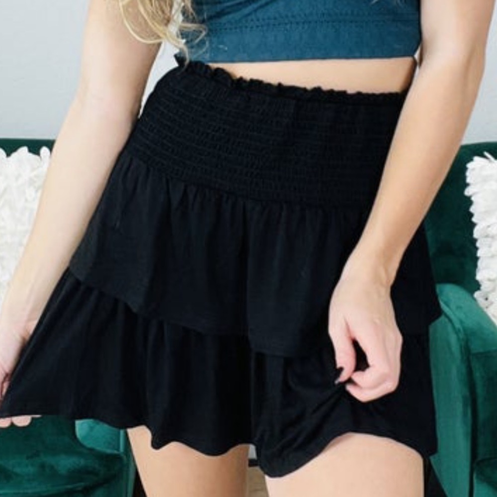 ⭐️ New - White Birch- Black Tiered Skirt - Women's Small